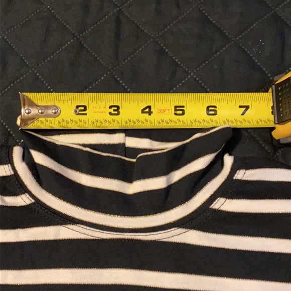 Shirt black and white, white stag Mark, size small 4 to 6 - Picture 2 of 13